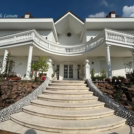 ホテル White House *