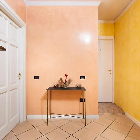 Apartment White House *